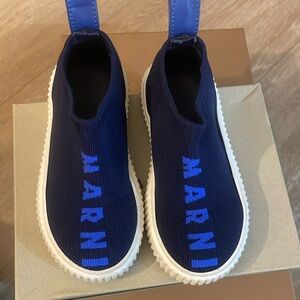 War once for pictures